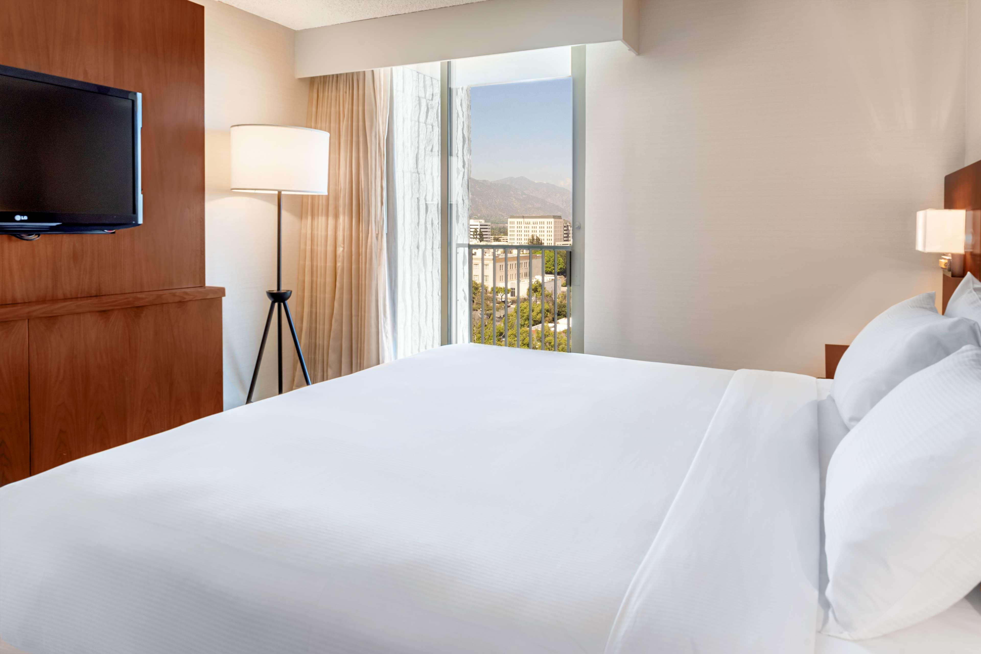 Готель Hilton Пасадена Екстер'єр фото